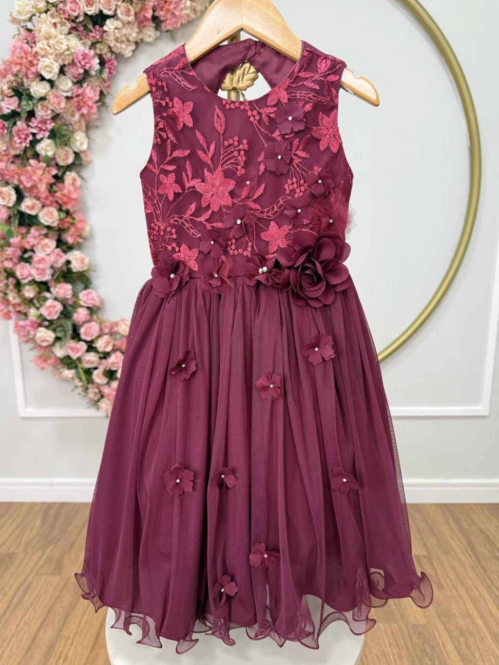 Vestido Infantil Luxo Marsala com Renda e Flores em Aplique