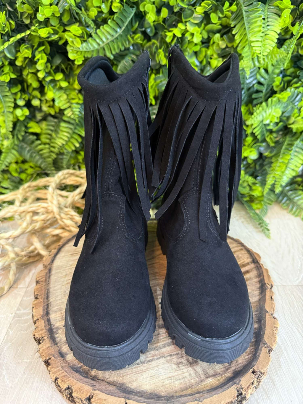 Bota Infantil Preta de Camurça com Franjas para Inverno