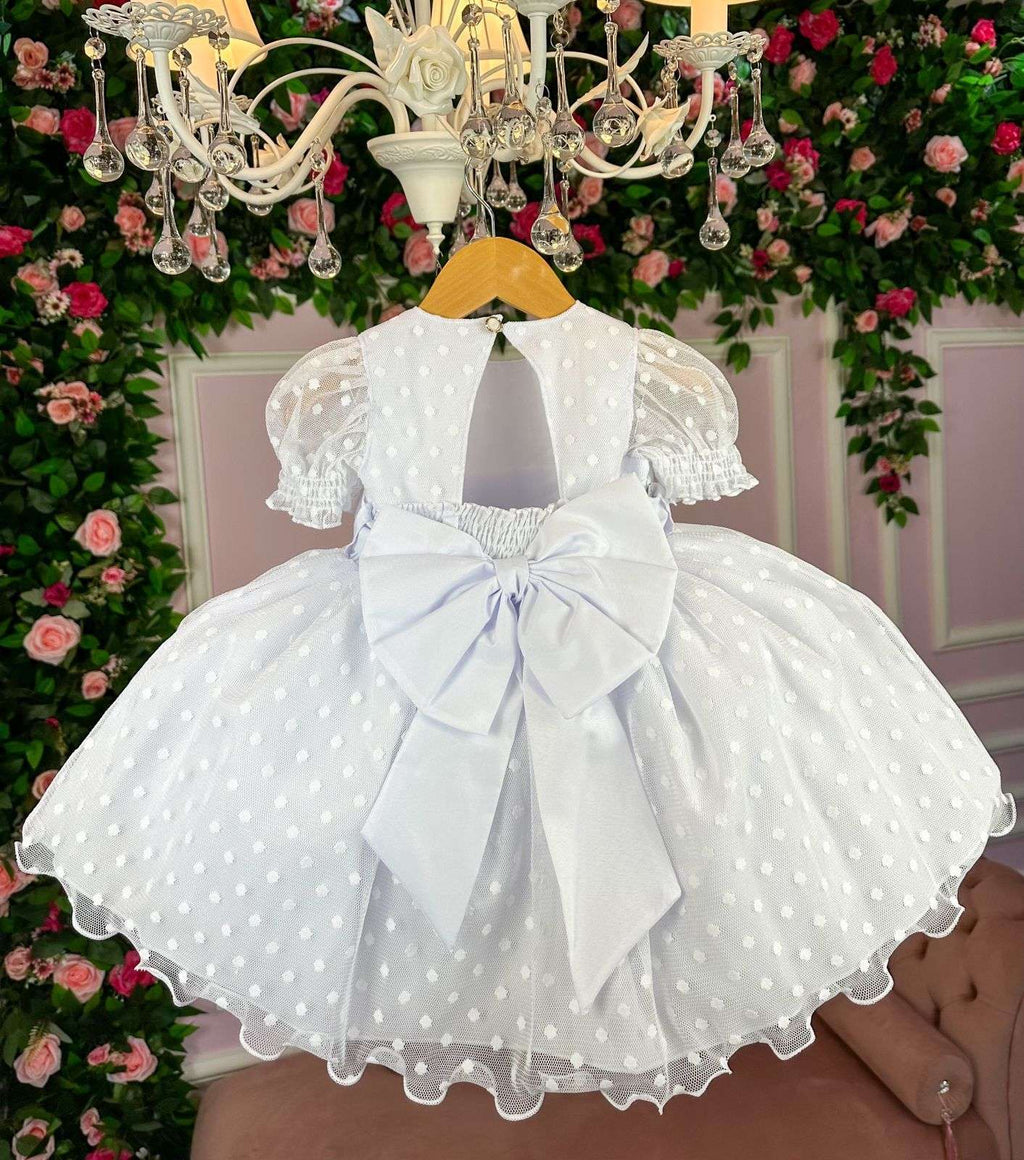 Vestido Branco de Bolinhas com Forro em Poliéster e Algodão