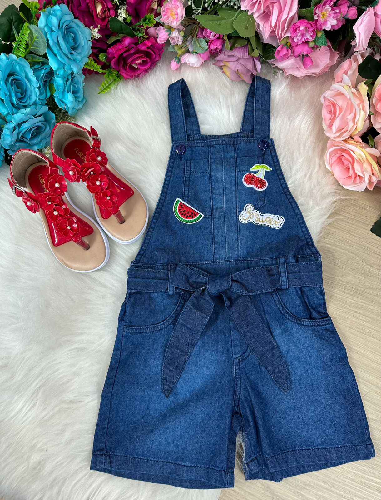 Jardineira Jeans Frutinhas Infantil