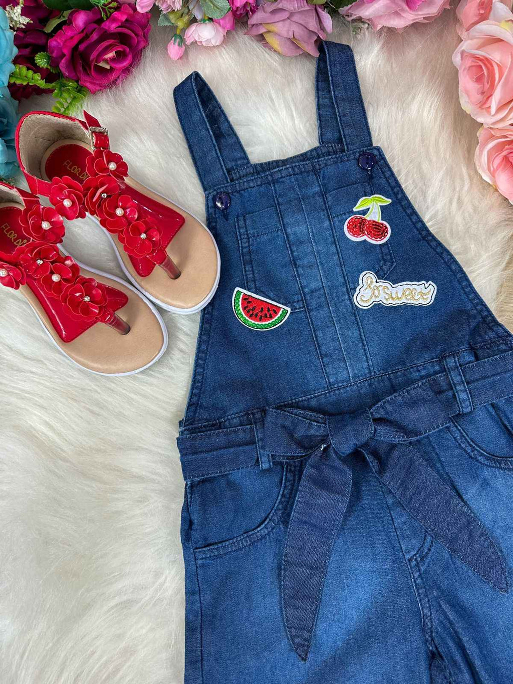 Jardineira Jeans Frutinhas Infantil