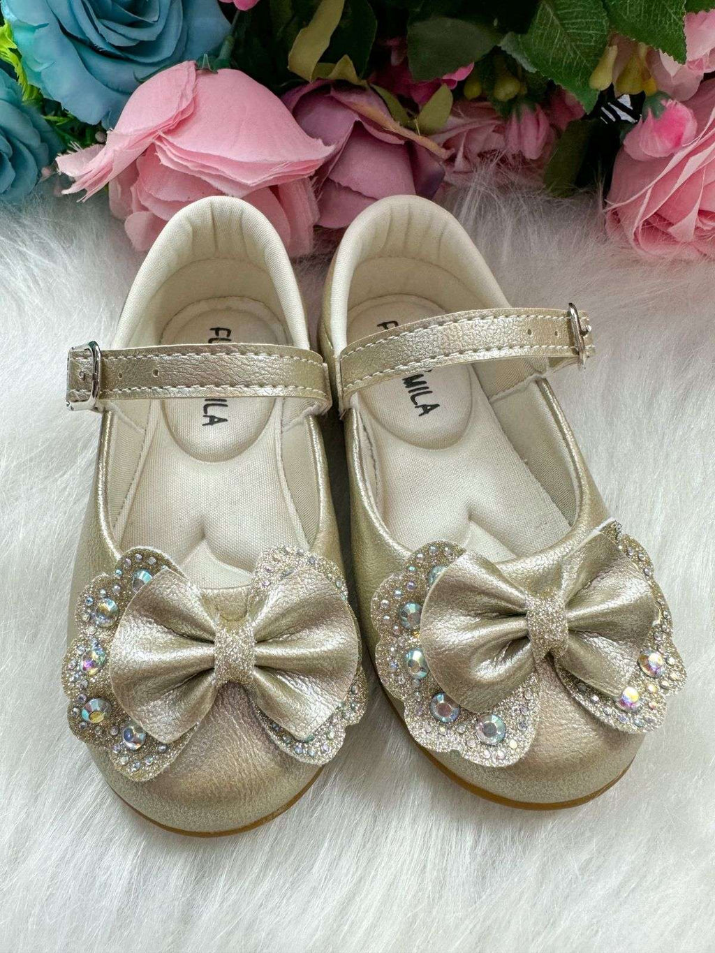 Sapatilha Dourada com Lacinho e Strass para Meninas