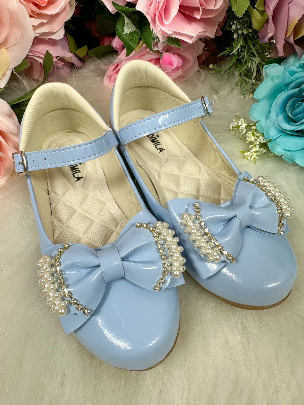Sapatilha Azul Bebê com Pérolas para Festas e Passeios