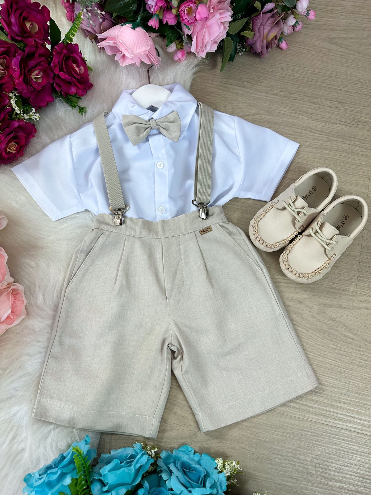 Conjunto Social Infantil Branco com Colete e Gravata Bege