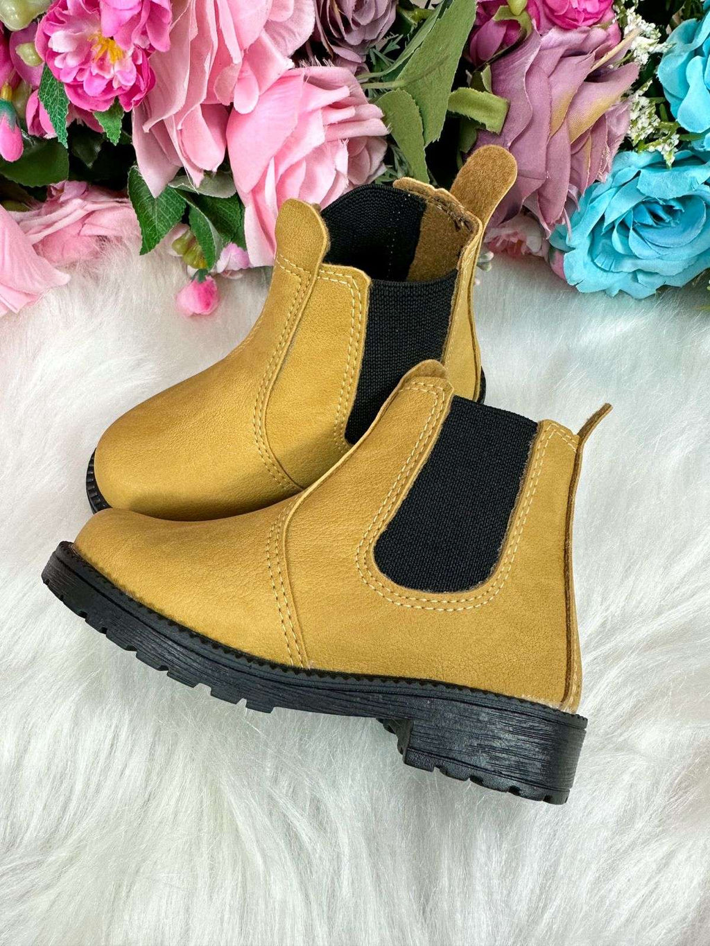 Bota Masculina Mostarda Confortável para Passeios e Festas