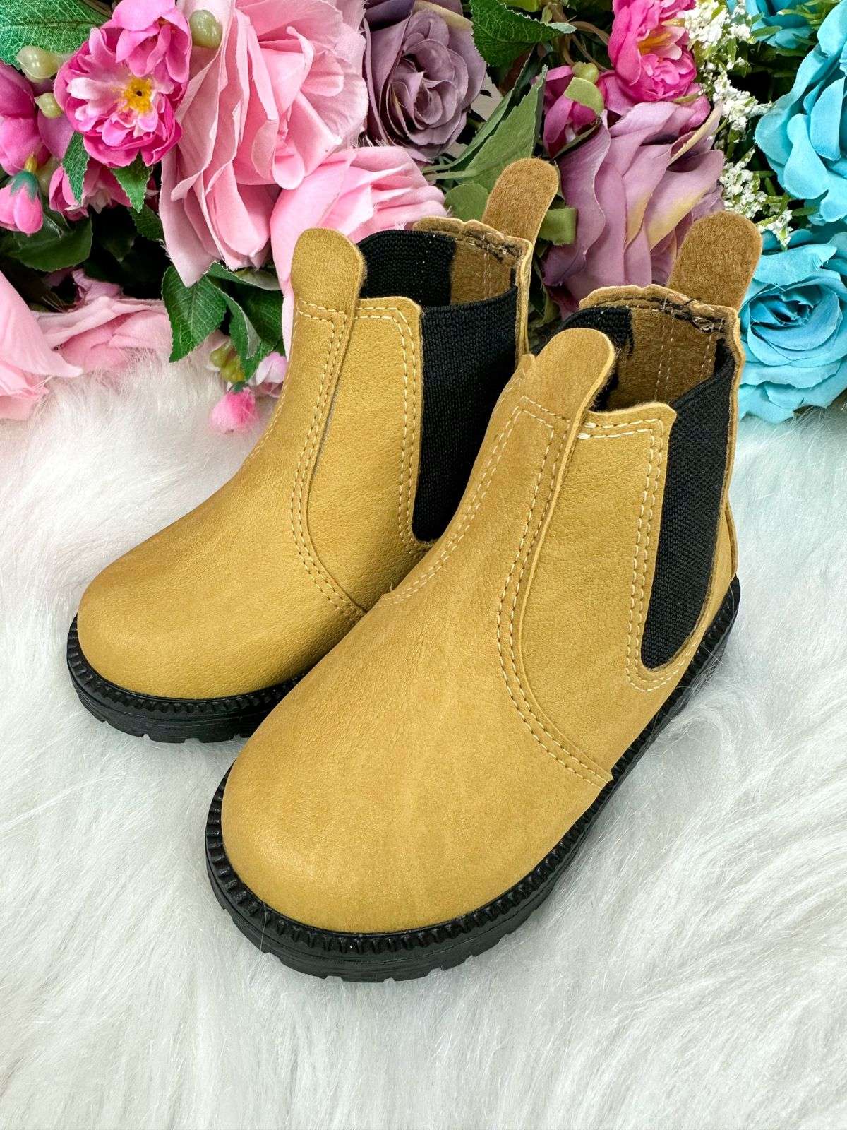 Bota Masculina Mostarda Confortável para Passeios e Festas