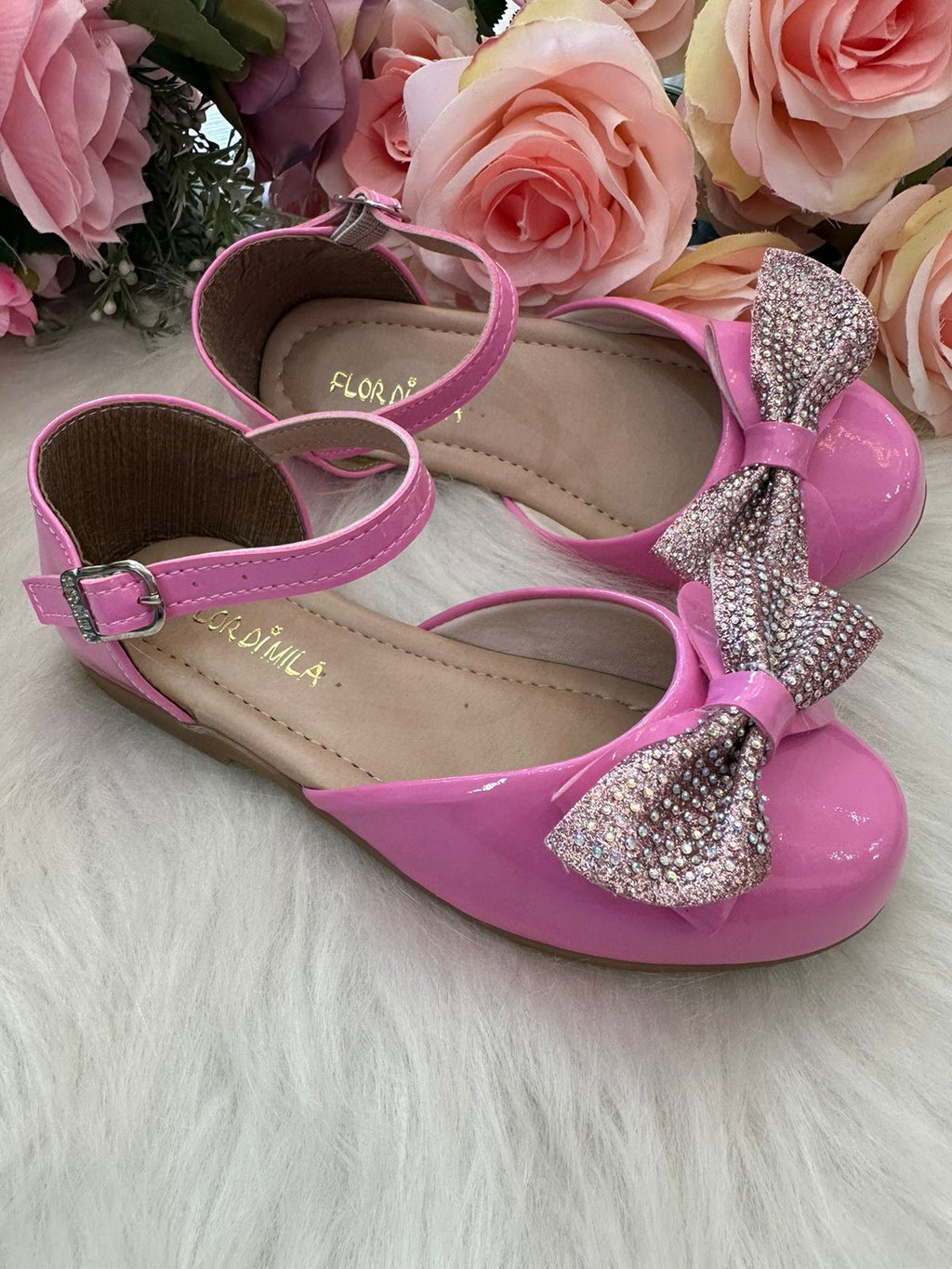 Sapatilha Rosa Chiclete com Brilho para Passeios e Festas