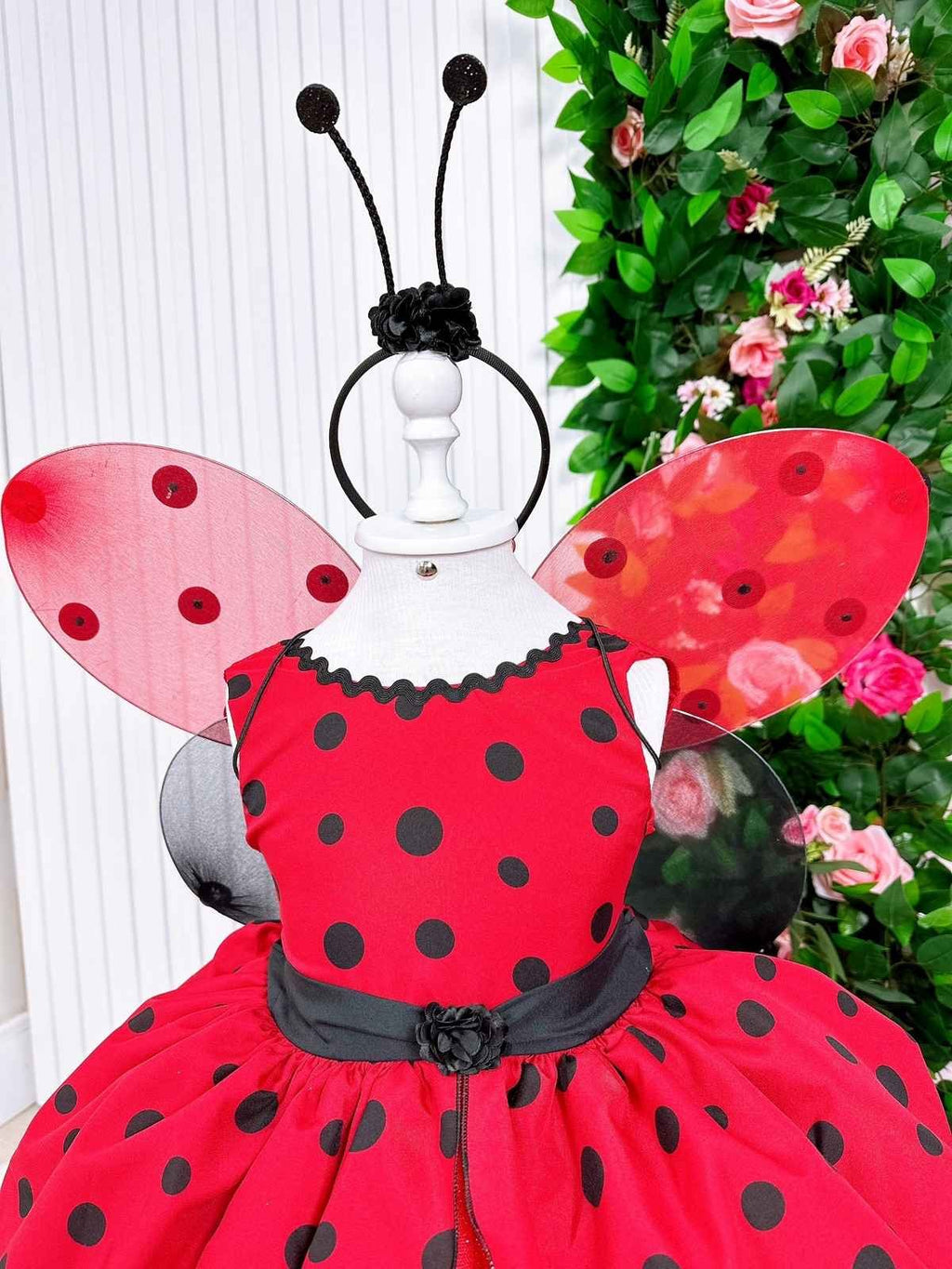 Vestido Luxuoso Joaninha com Asa e Tiara em Tecido Misto