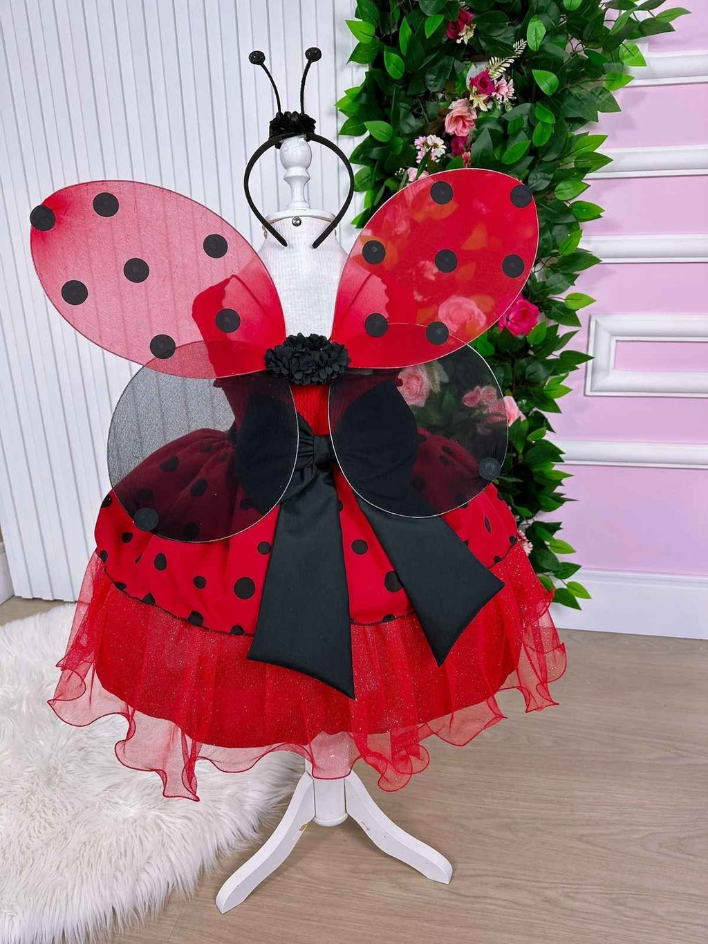 Vestido Luxuoso Joaninha com Asa e Tiara em Tecido Misto