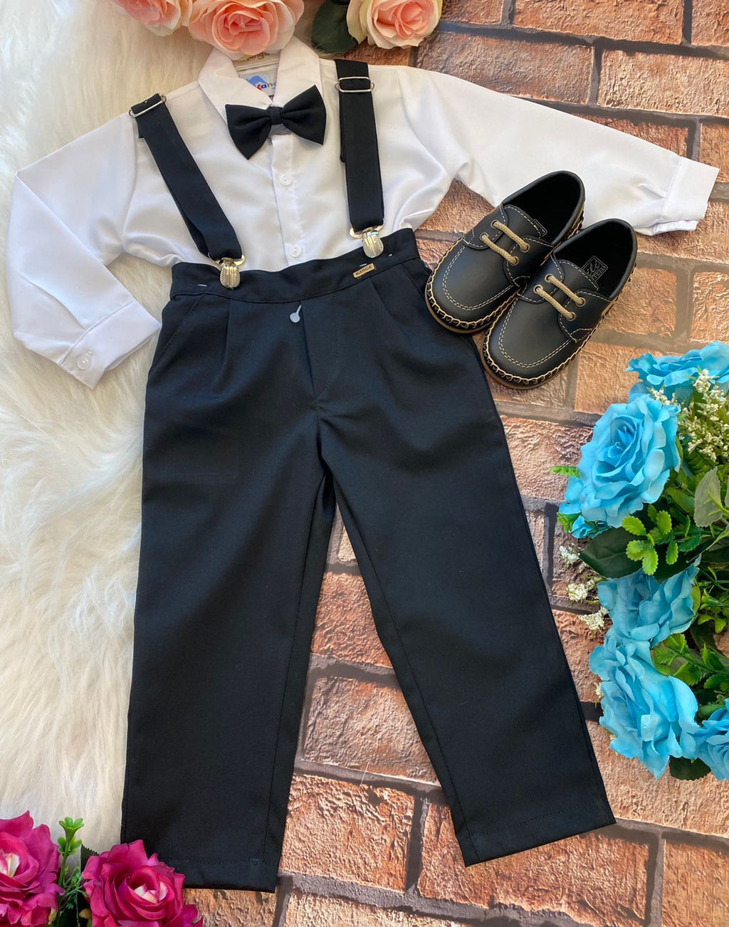 Conjunto Social Infantil Branco e Preto com Suspensório