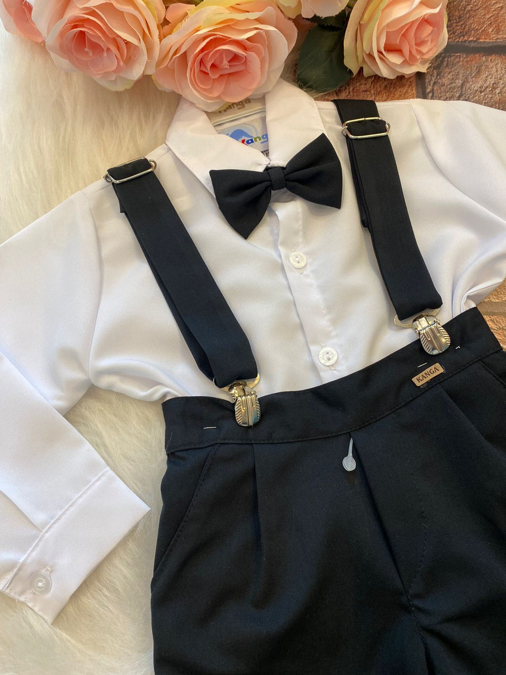 Conjunto Social Infantil Branco e Preto com Suspensório