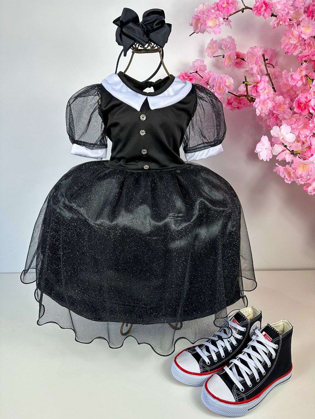 Fantasia Infantil Wandinha em Tule Preto com Gola Branca