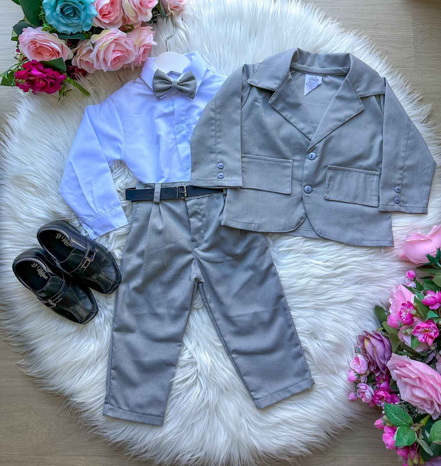 Terno Pedro Infantil Social Cinza com Blazer, Calça e Camisa