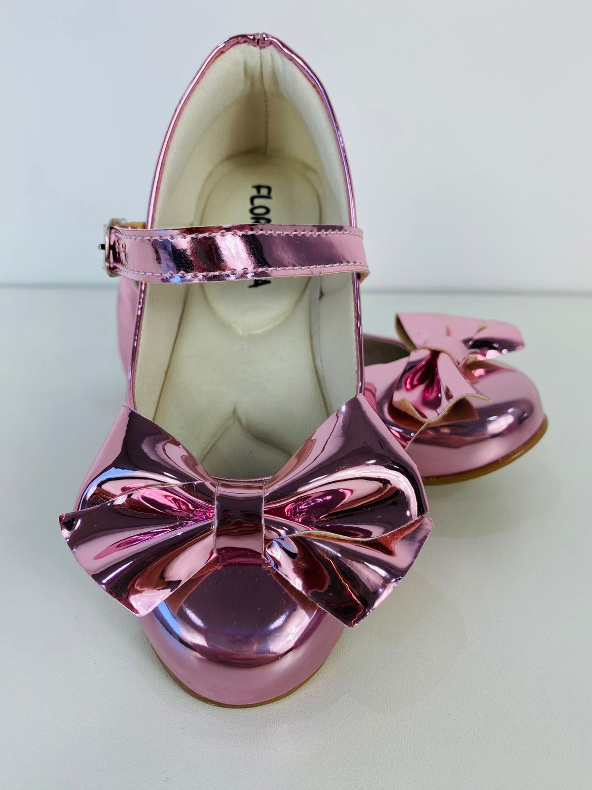 Sapatilha Rosa Metalizado com Laço para Meninas