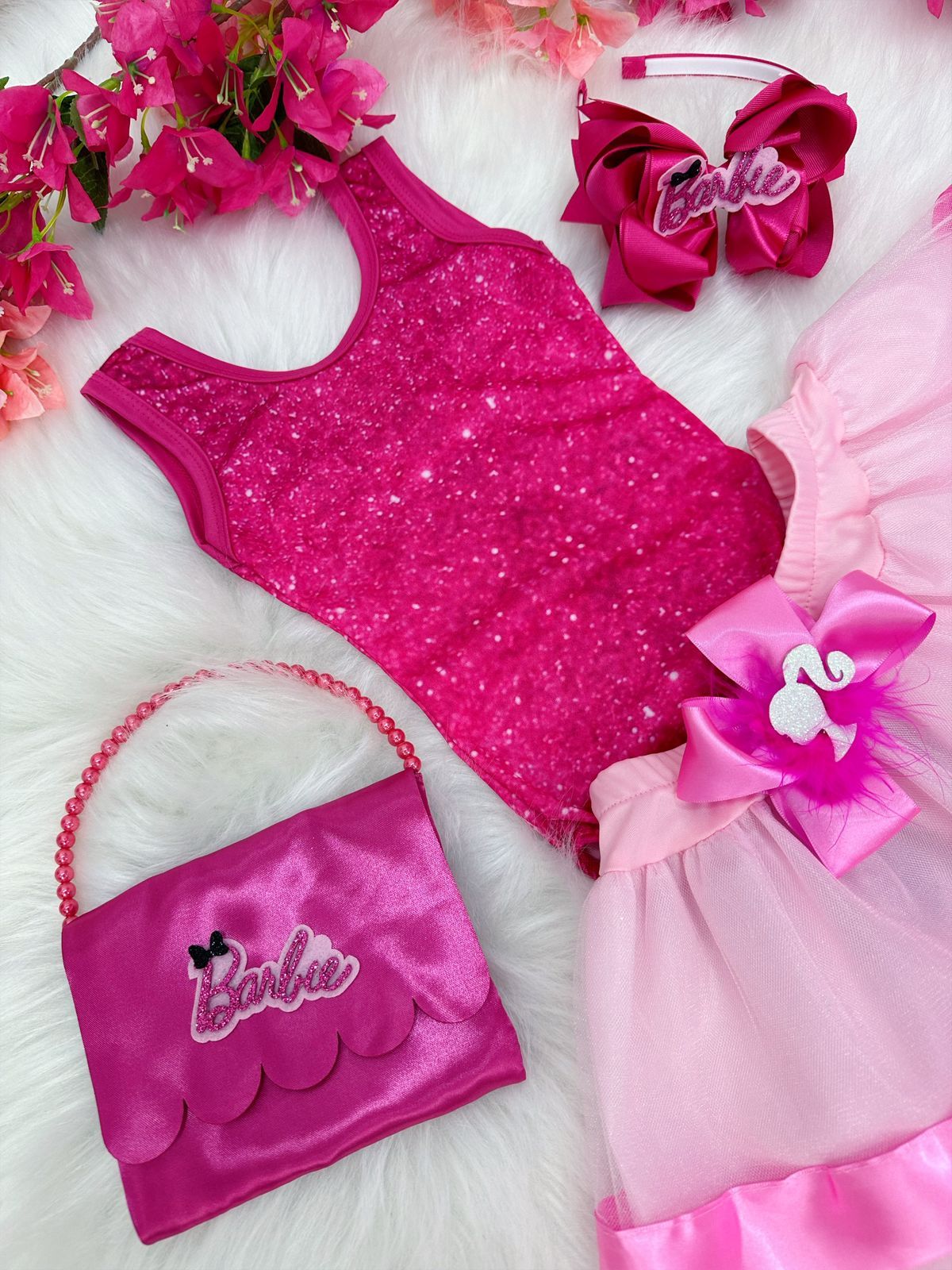 Vestido Infantil Rosa com Saia e Broche Luxo