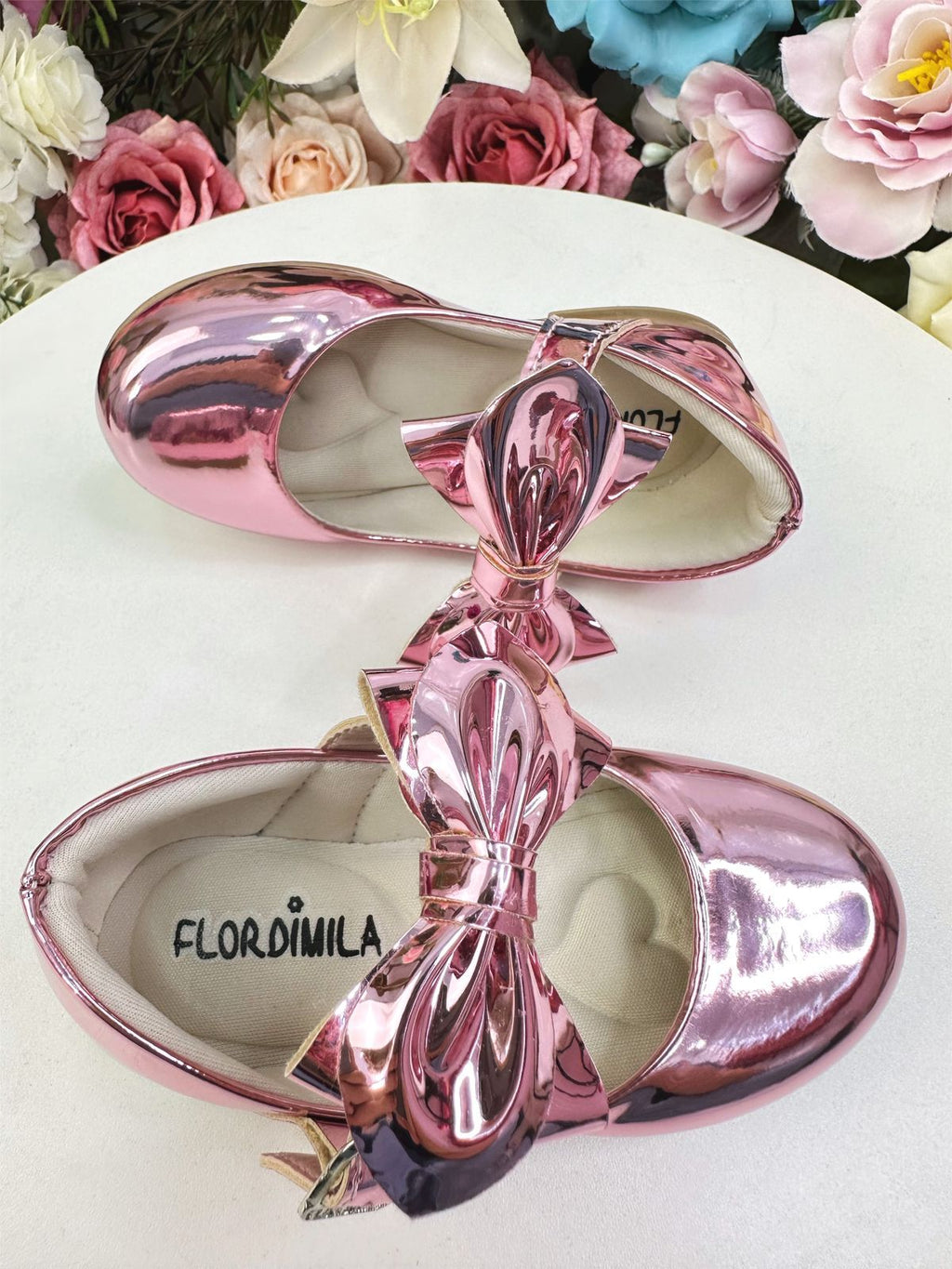 Sapatinho Metalizado Rose Com Laço Para Festas e Casuais