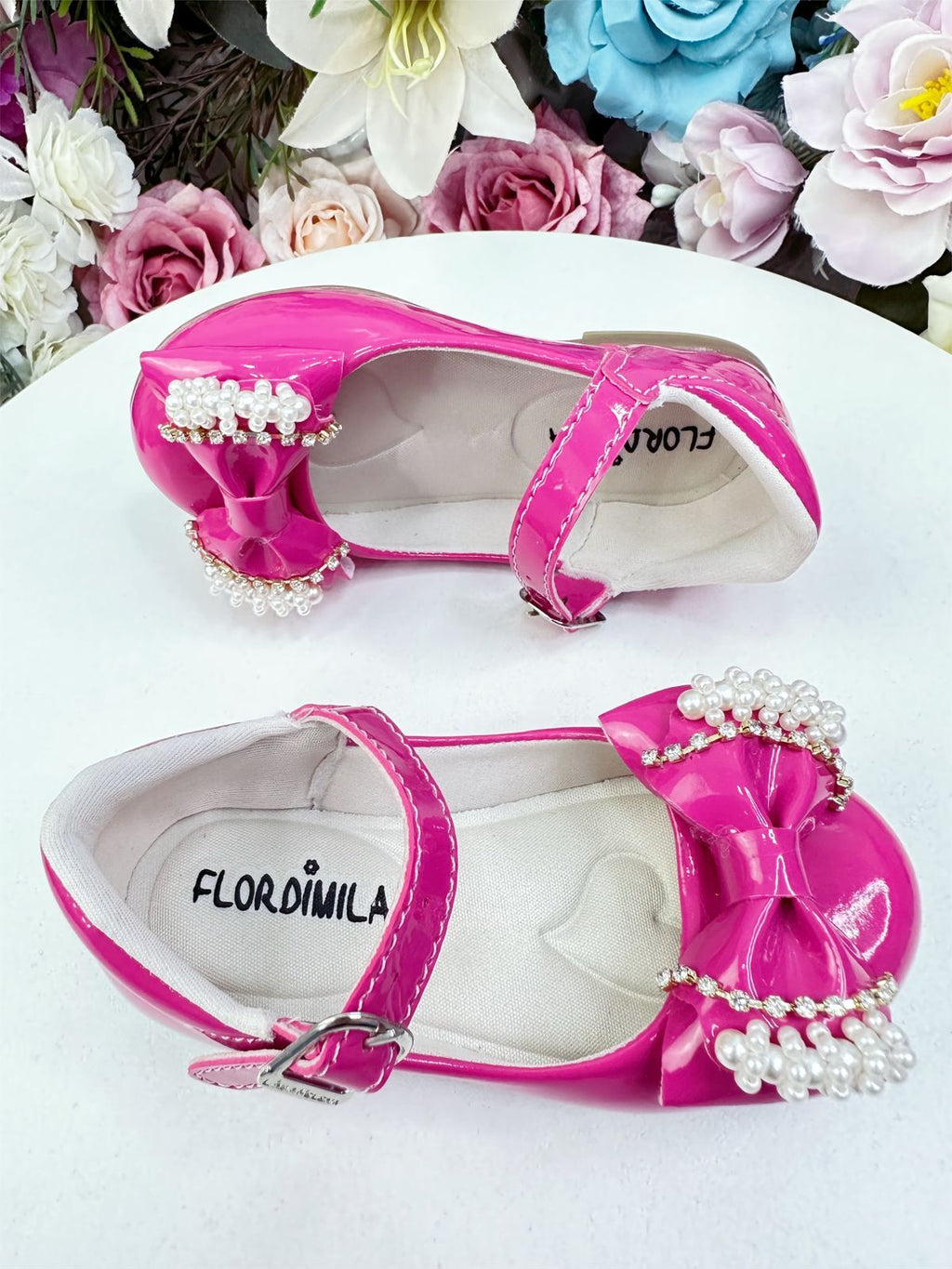 Sapatinho Infantil Verniz Pink com Tornozeleira e Aplique de Pérolas e Strass
