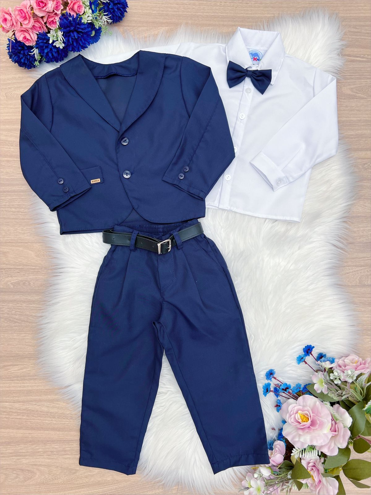 Terno Infantil Azul Marinho em Poliéster com Gravata e Cinto em Courino