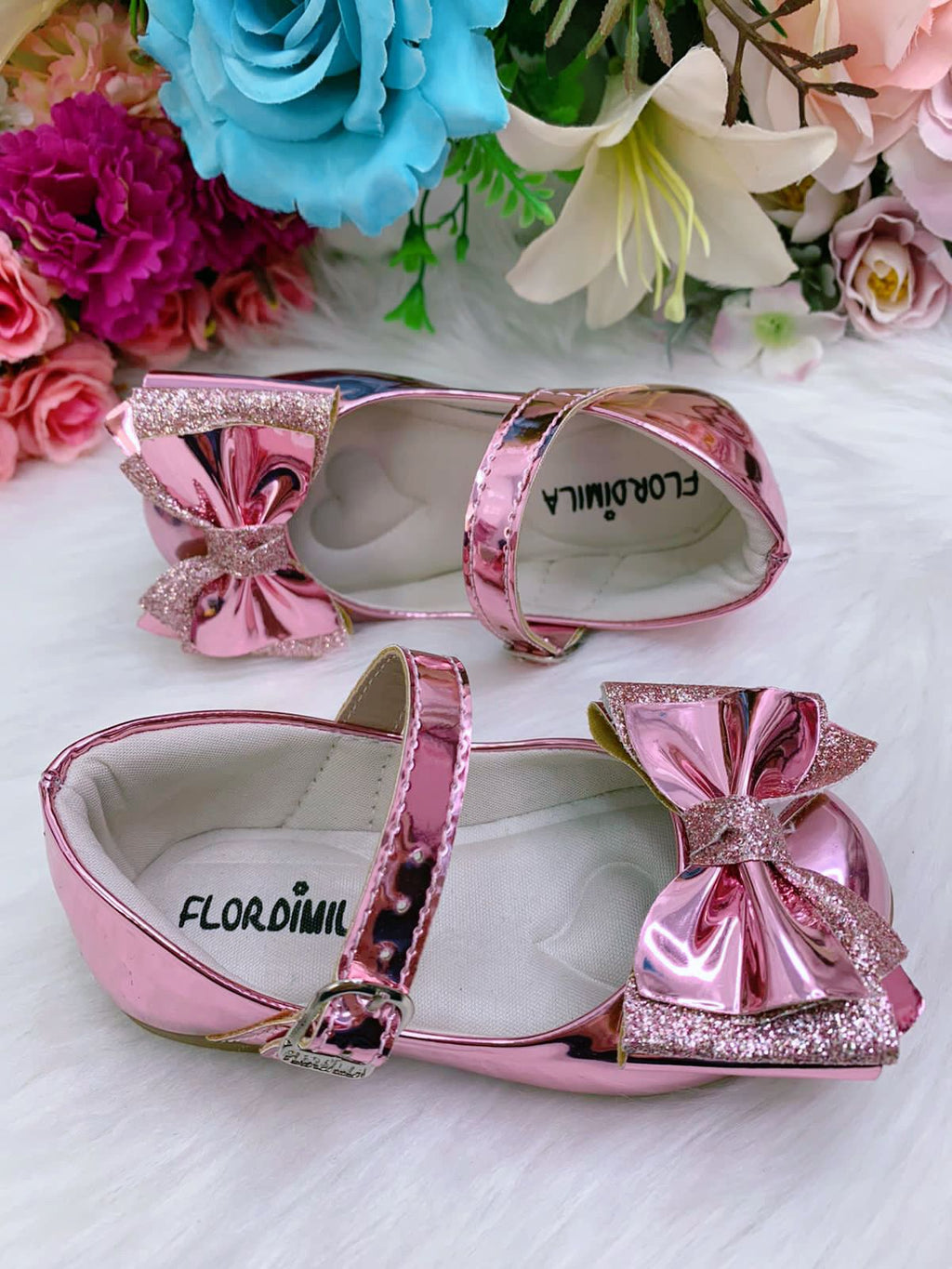 Sapatinho Metalizado Rose com Lacinho Glitter para Festas e Casuais