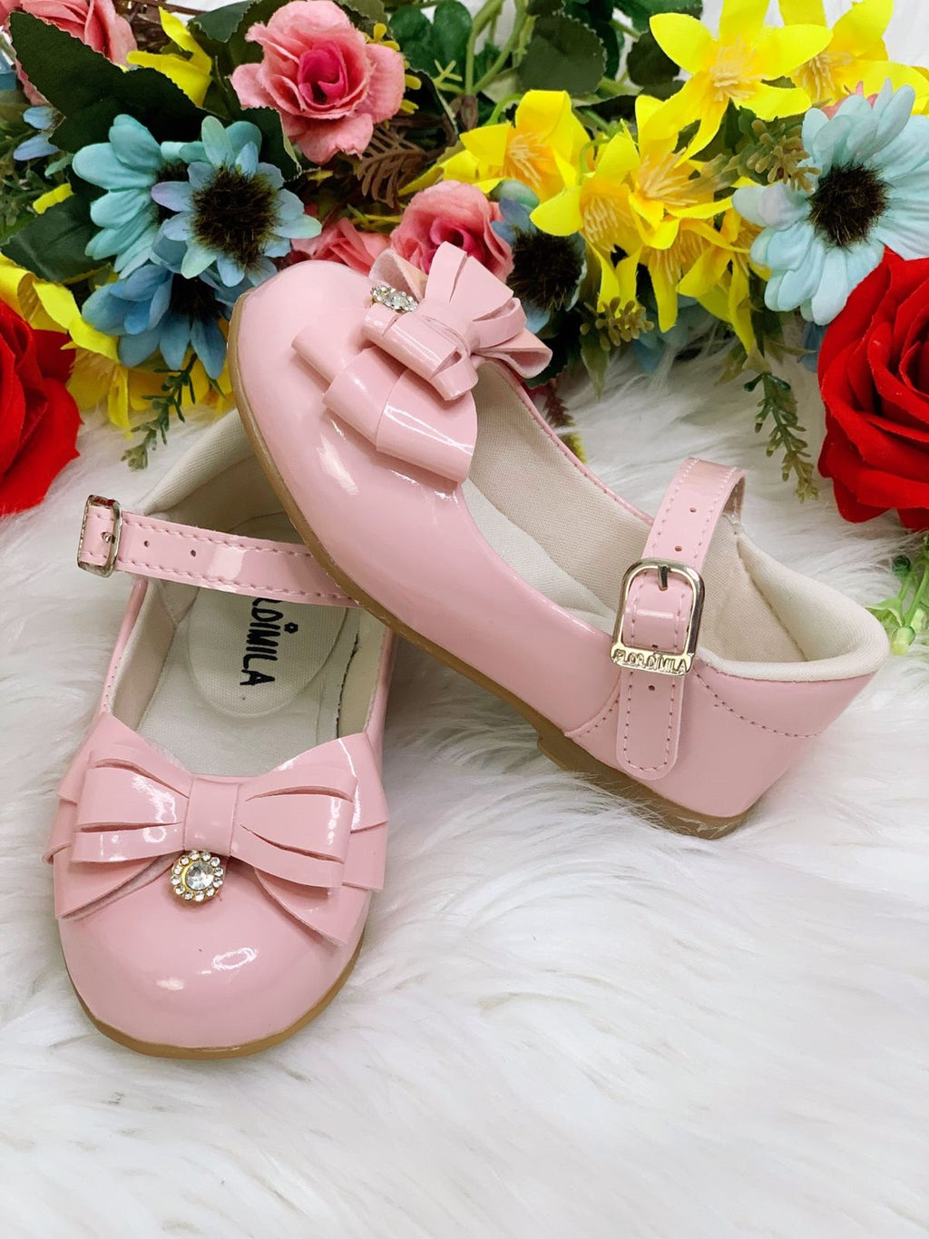 Sapatinho Infantil Rosa Verniz Com Laço e Detalhes de Strass