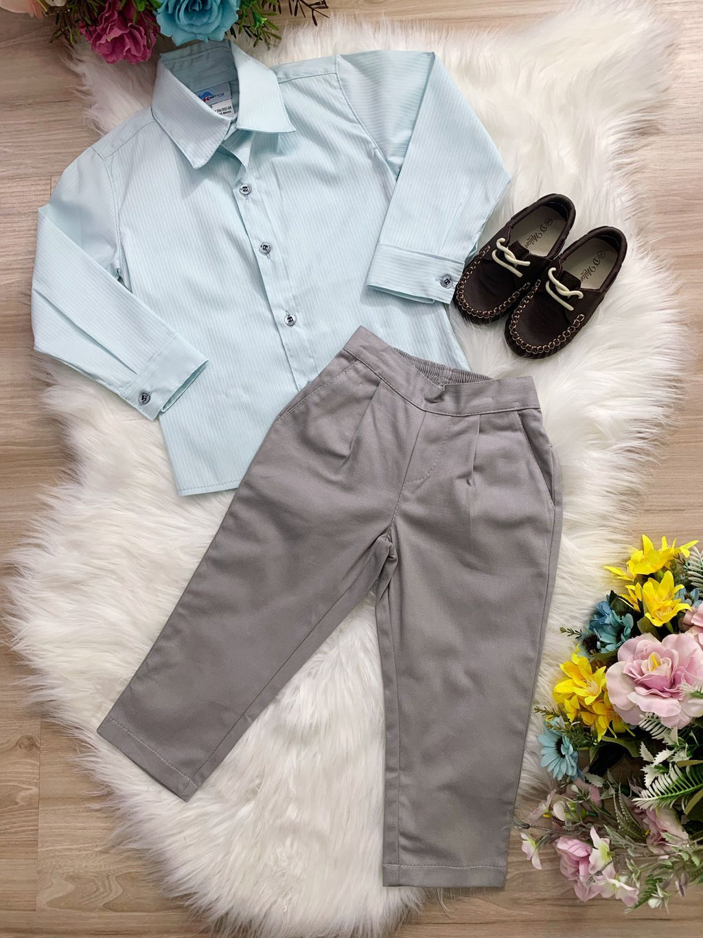 Conjunto Social Verde com Camisa e Calça Sarja Cinza