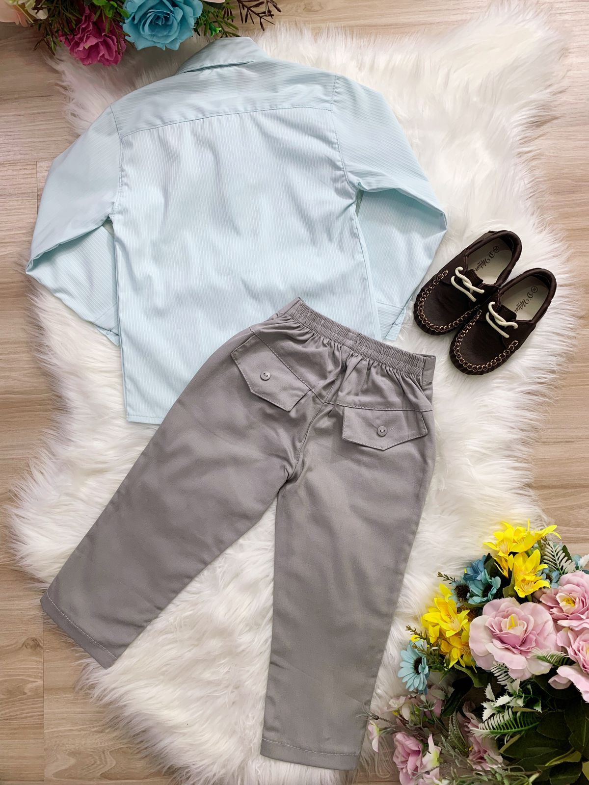 Conjunto Social Verde com Camisa e Calça Sarja Cinza
