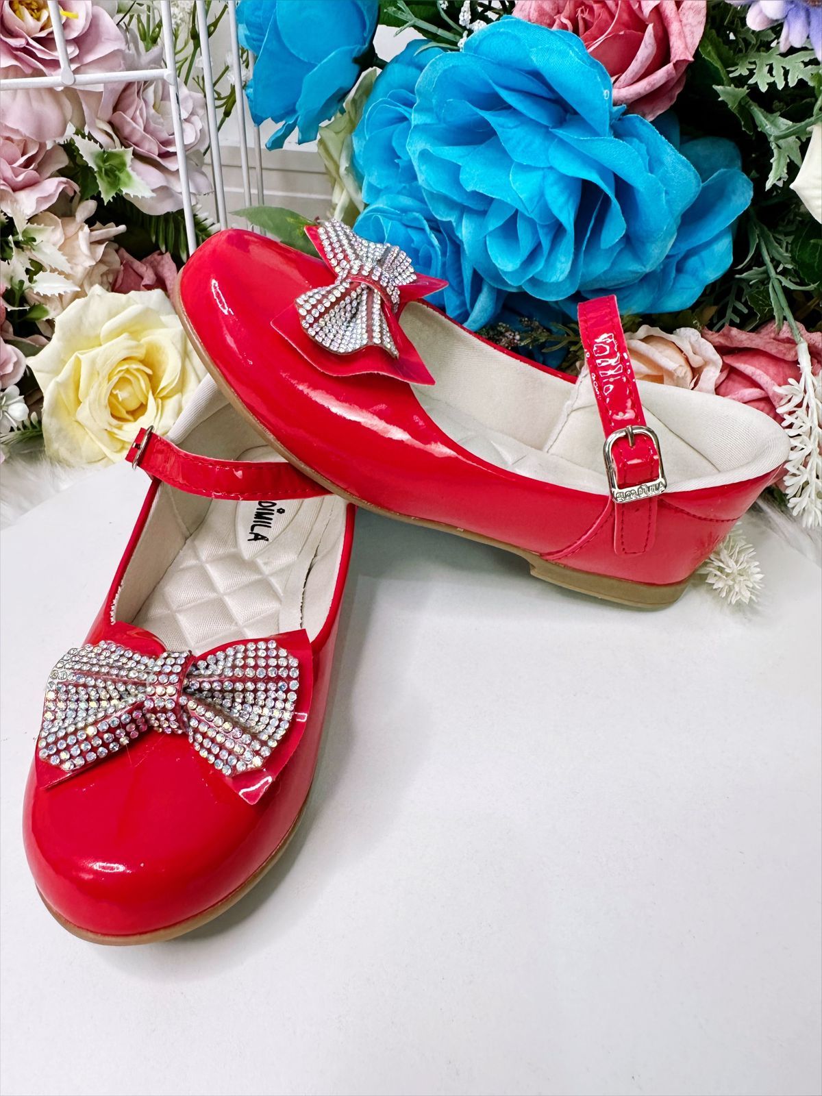 Sapatinho Infantil Verniz Vermelho com Laço e Strass para Festas