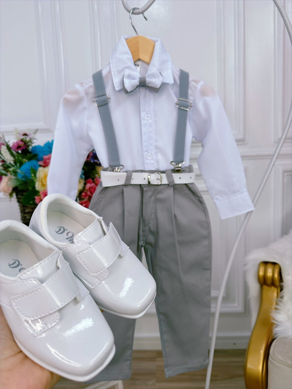 Conjunto Social Infantil Camisa Branca com Suspensório e Calça Cinza