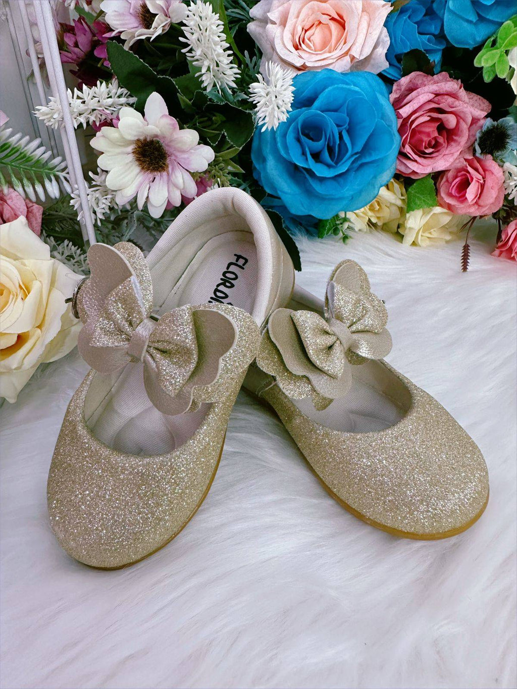 Sapatinho Bebê Com Glitter e Lacinho para Festas e Casamentos