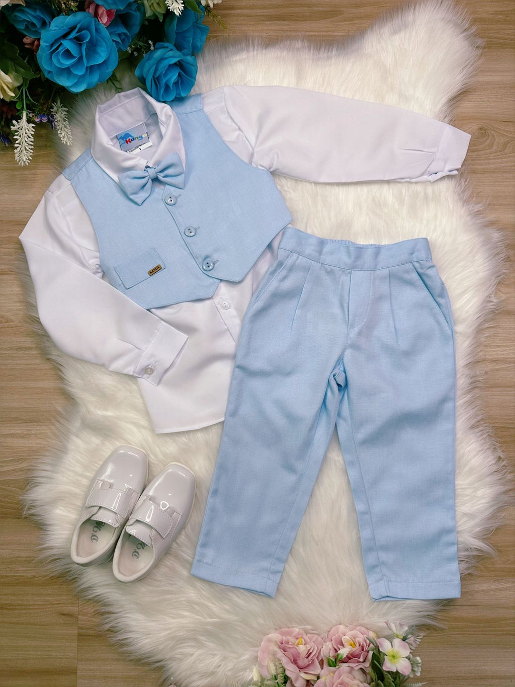 Conjunto Social Azul com Colete e Calça e Camisa Branca