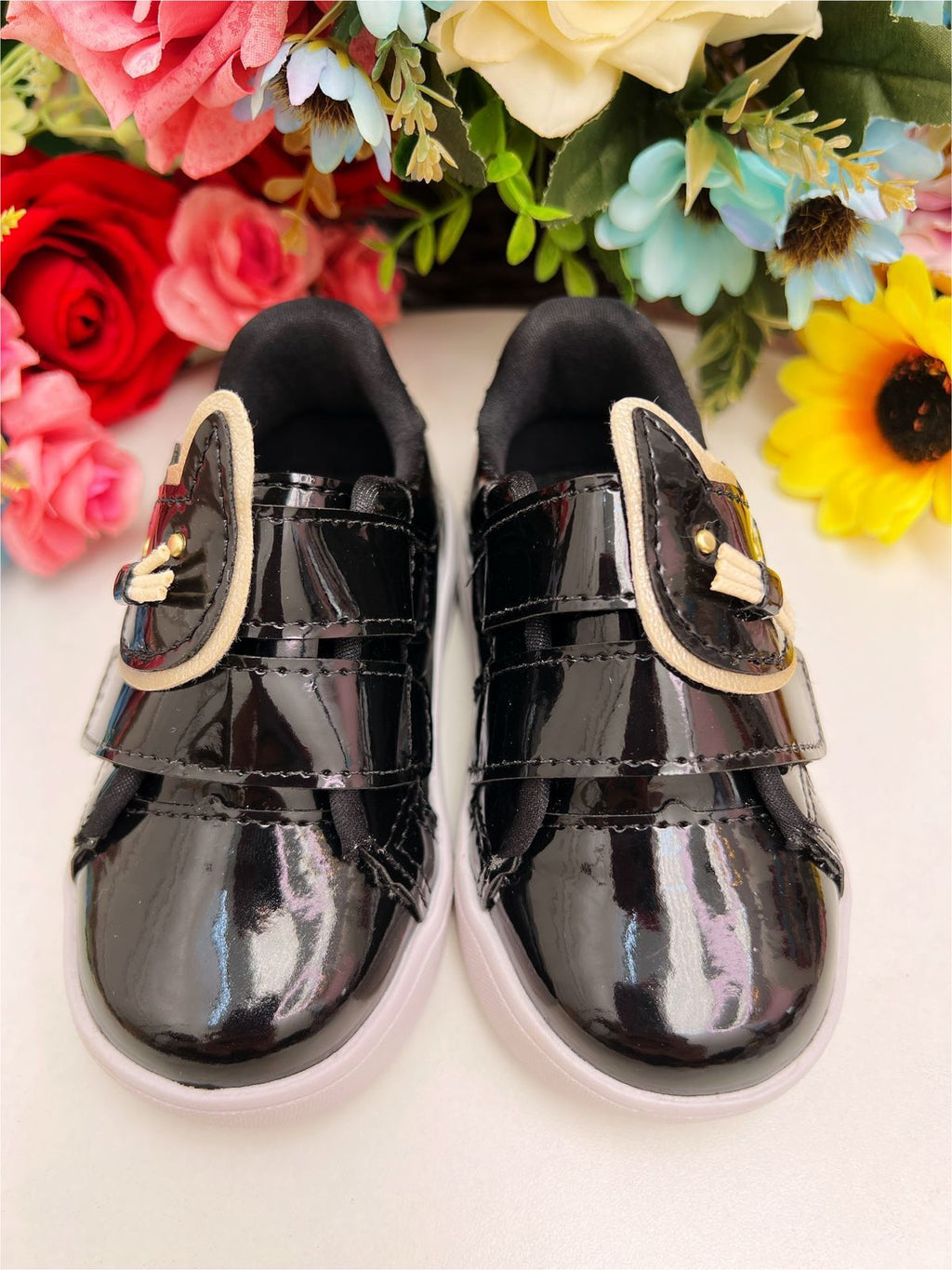 Tênis Preto Verniz C/ Aplique de Gatinha Velcro Meninas