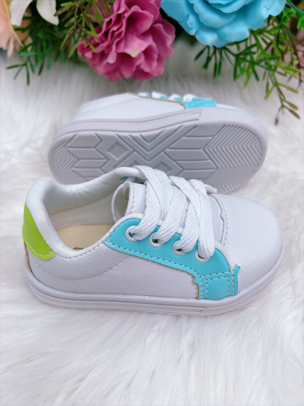 Tênis Infantil Branco e Azul C/ Cadarço Meninas
