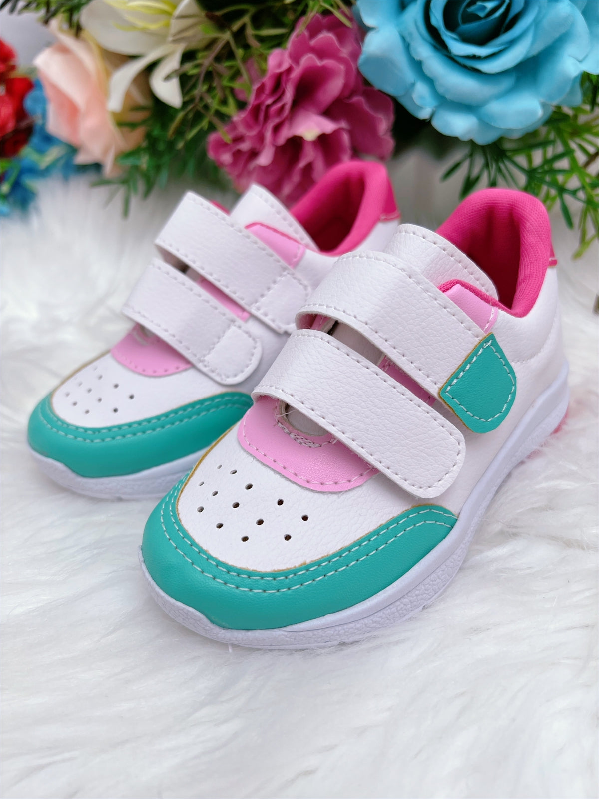 Tênis Infantil Branco e Verde C/ Velcro Meninas