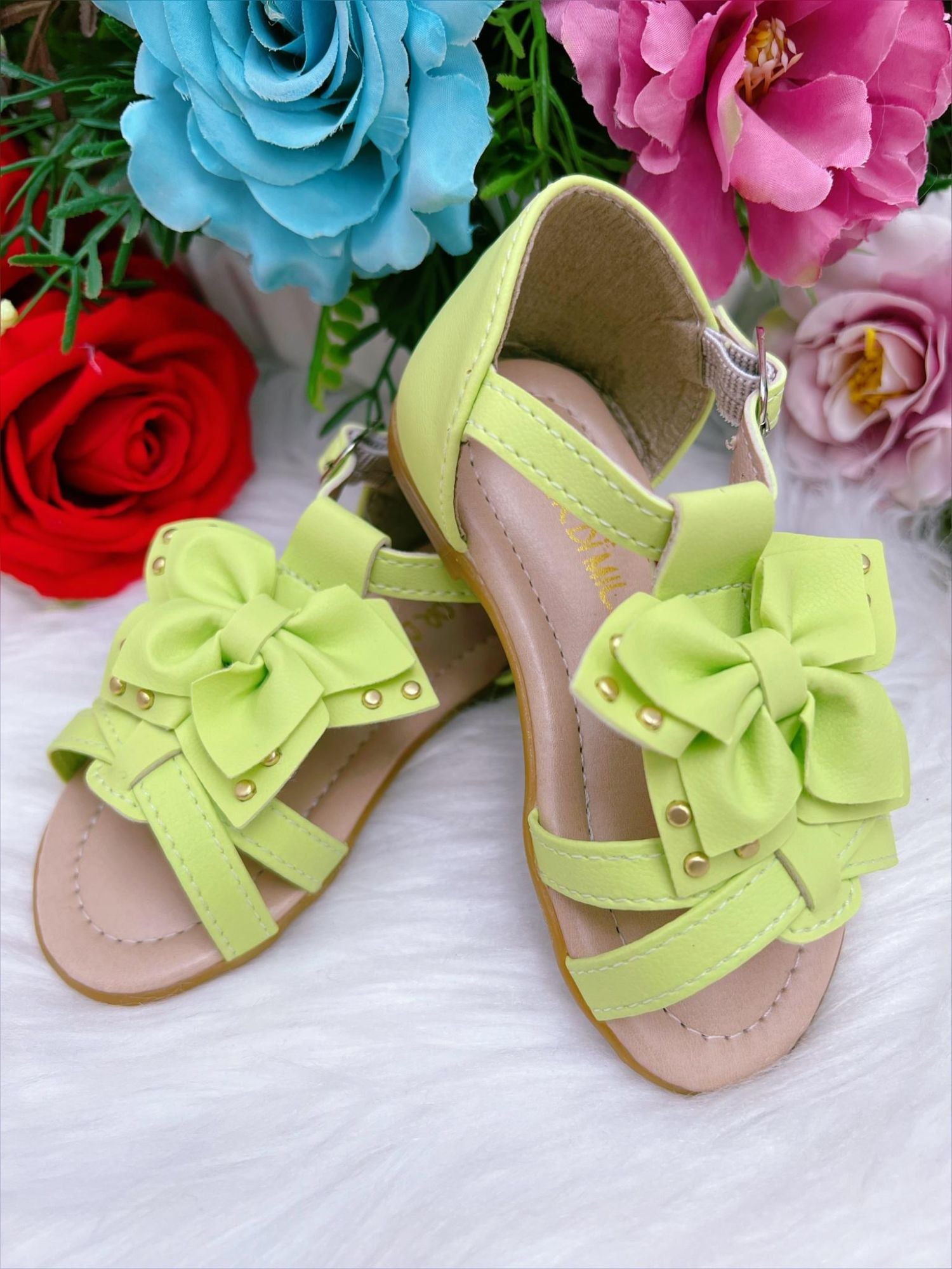 Sandália Infantil Verde Lima Fosco Com Laço Dourado