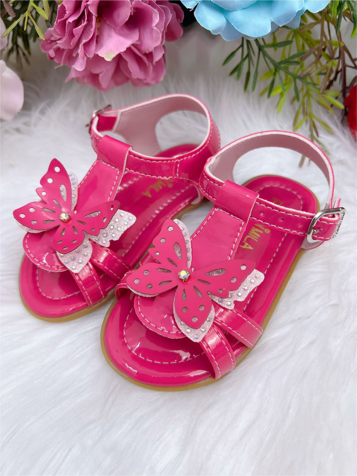 Sandália Infantil Pink Verniz com Aplique de Borboleta e Strass