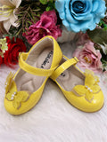 Sapatinho Infantil Amarelo Verniz com Aplique de Borboleta Glitter