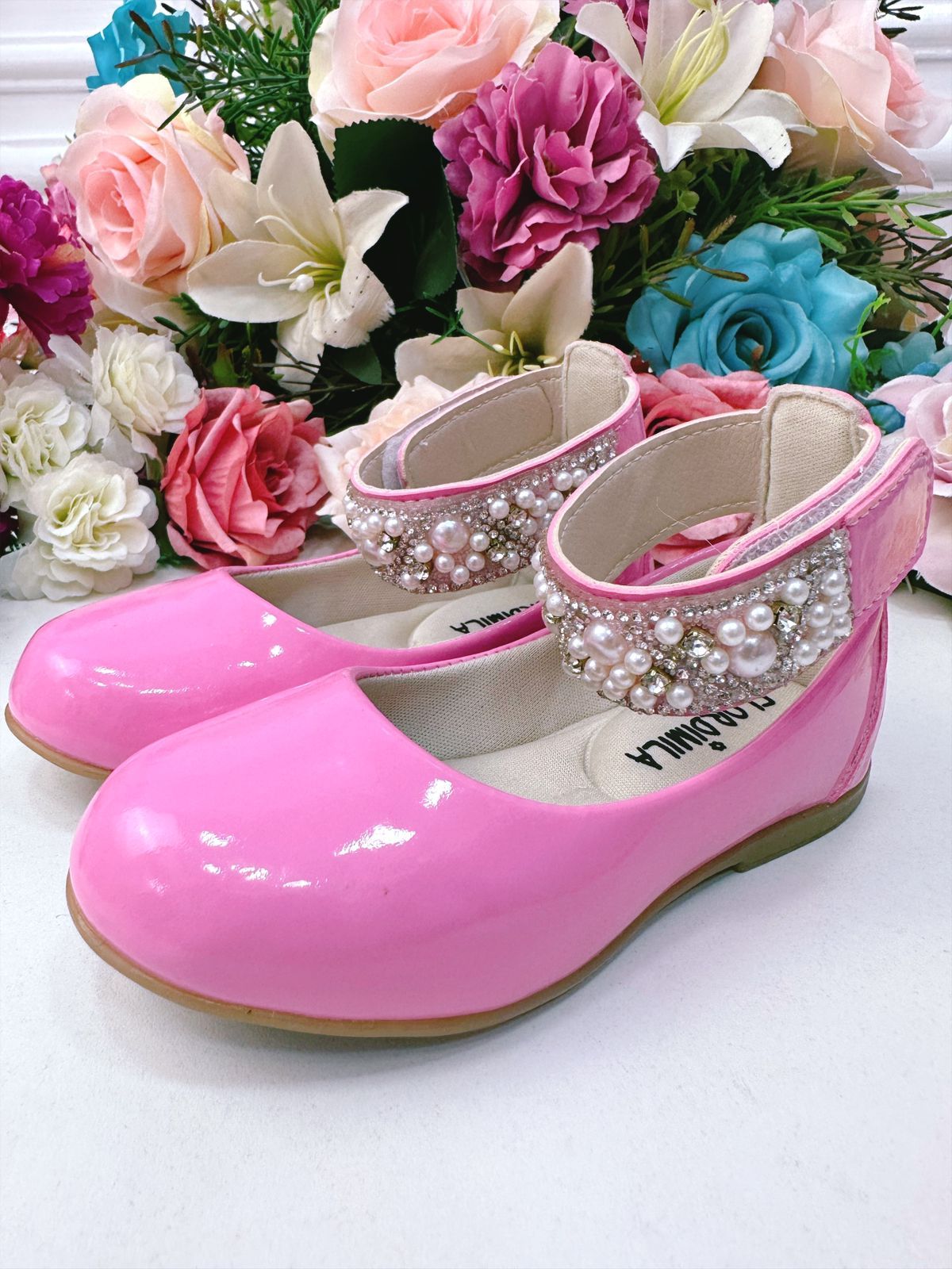 Sapatinho Infantil Rosa Chiclete Com Tornozeleira Aplique De Pérolas E Strass