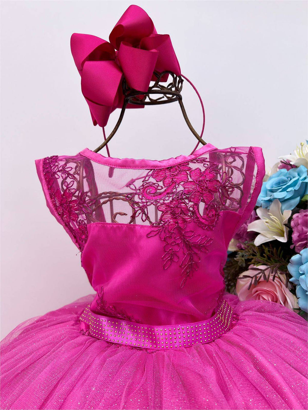 Vestido Infantil Rosa com Renda e Saia Brilhante com Cinto de Strass