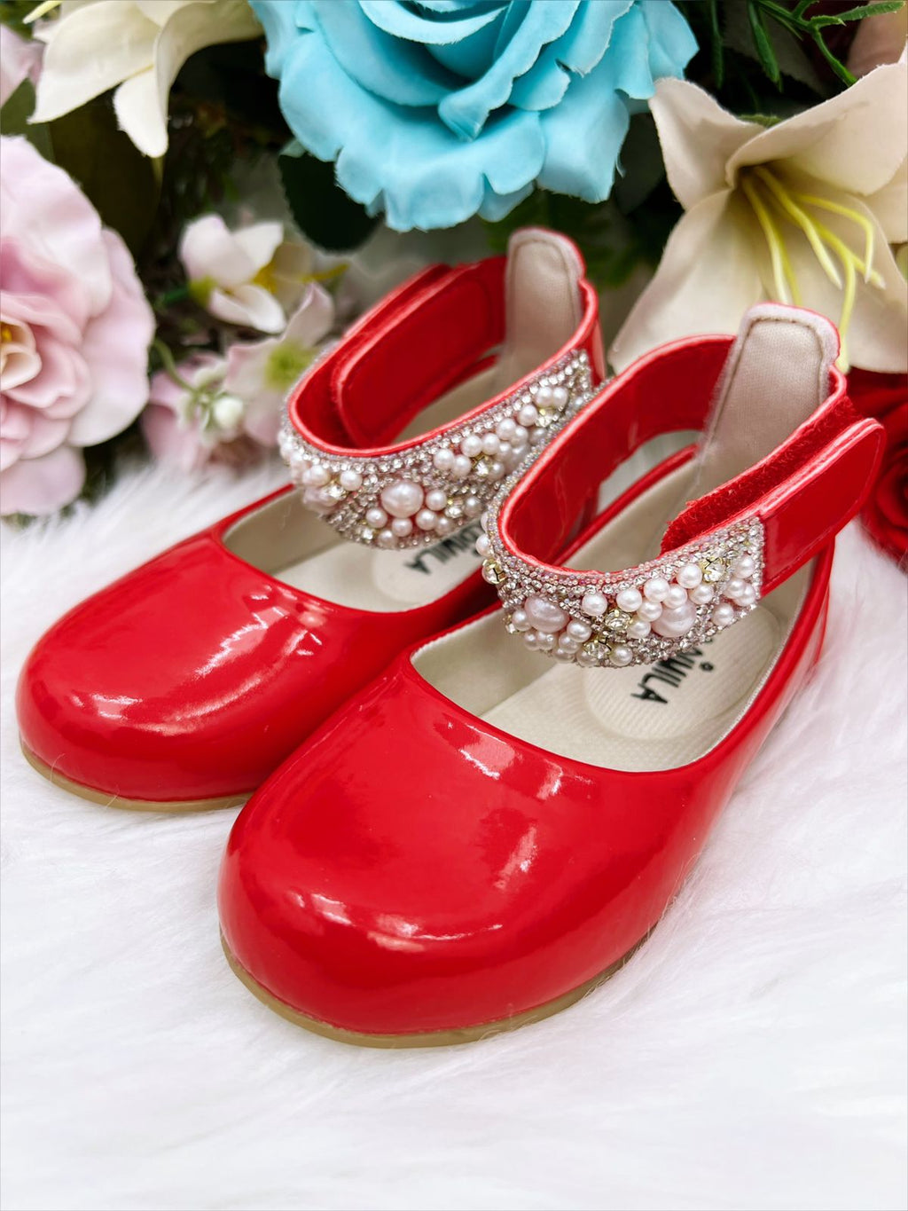 Sapatinho Infantil Vermelho de Verniz com Tornozeleira e Aplique de Pérolas e Strass