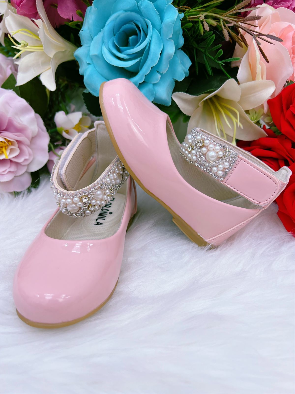 Sapatinho Infantil Rosa Com Tornozeleira Pérolas e Strass