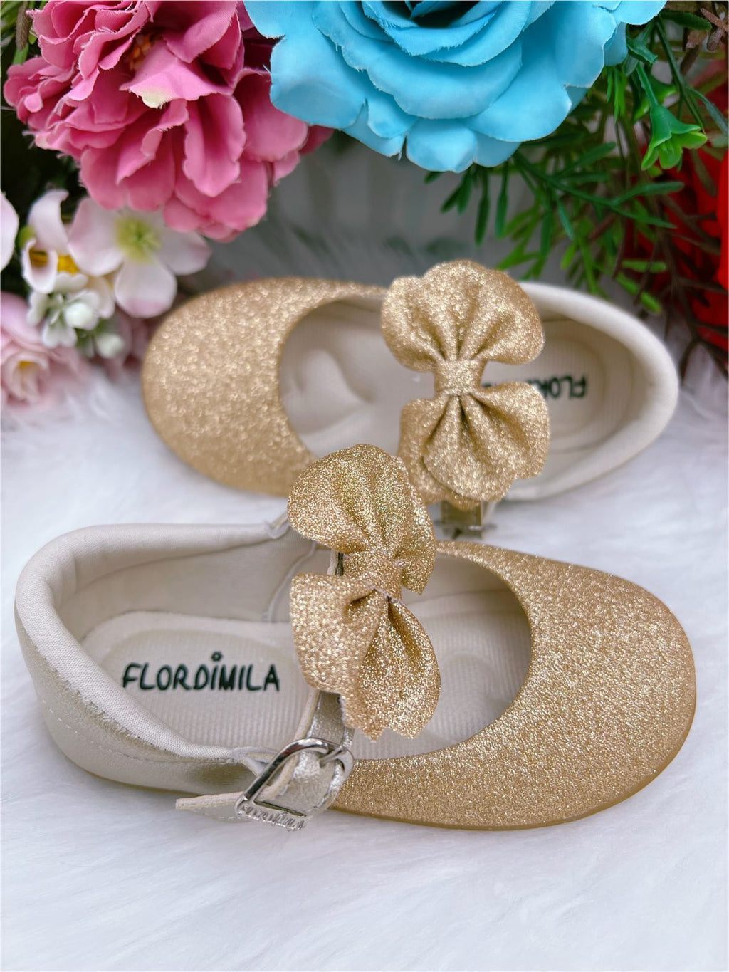 Sapatinho Bebê Dourado Com Glitter e Laço para Festas e Casuais