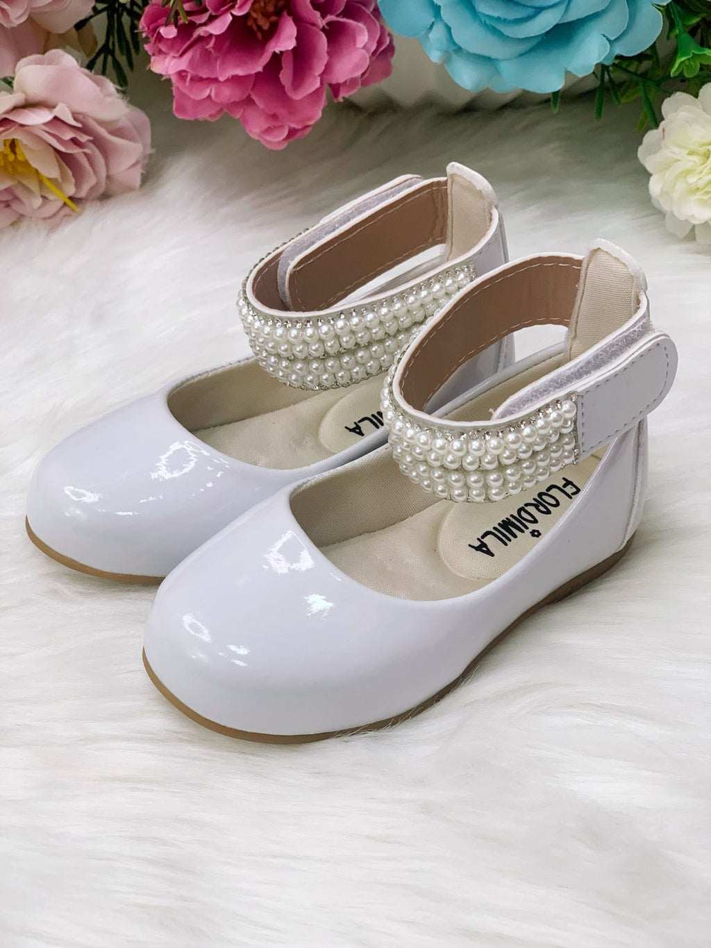 Sapatinho Infantil Branco com Tornozeleira e Aplique de Pérolas e Strass