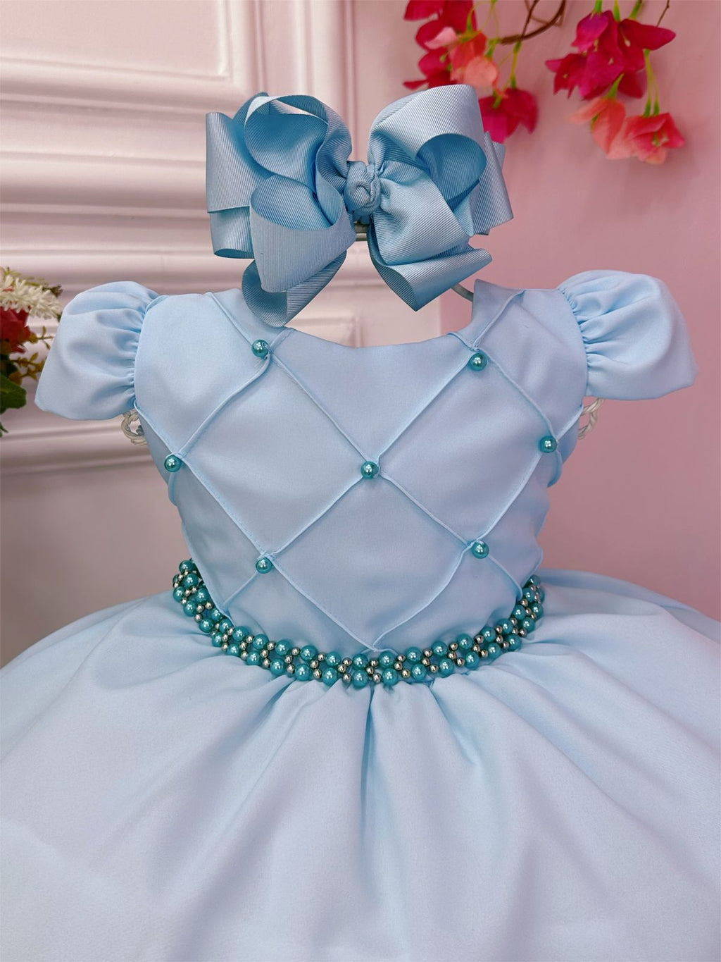 Vestido Infantil Azul Bebê com Peito Nervurado e Cinto de Pérolas