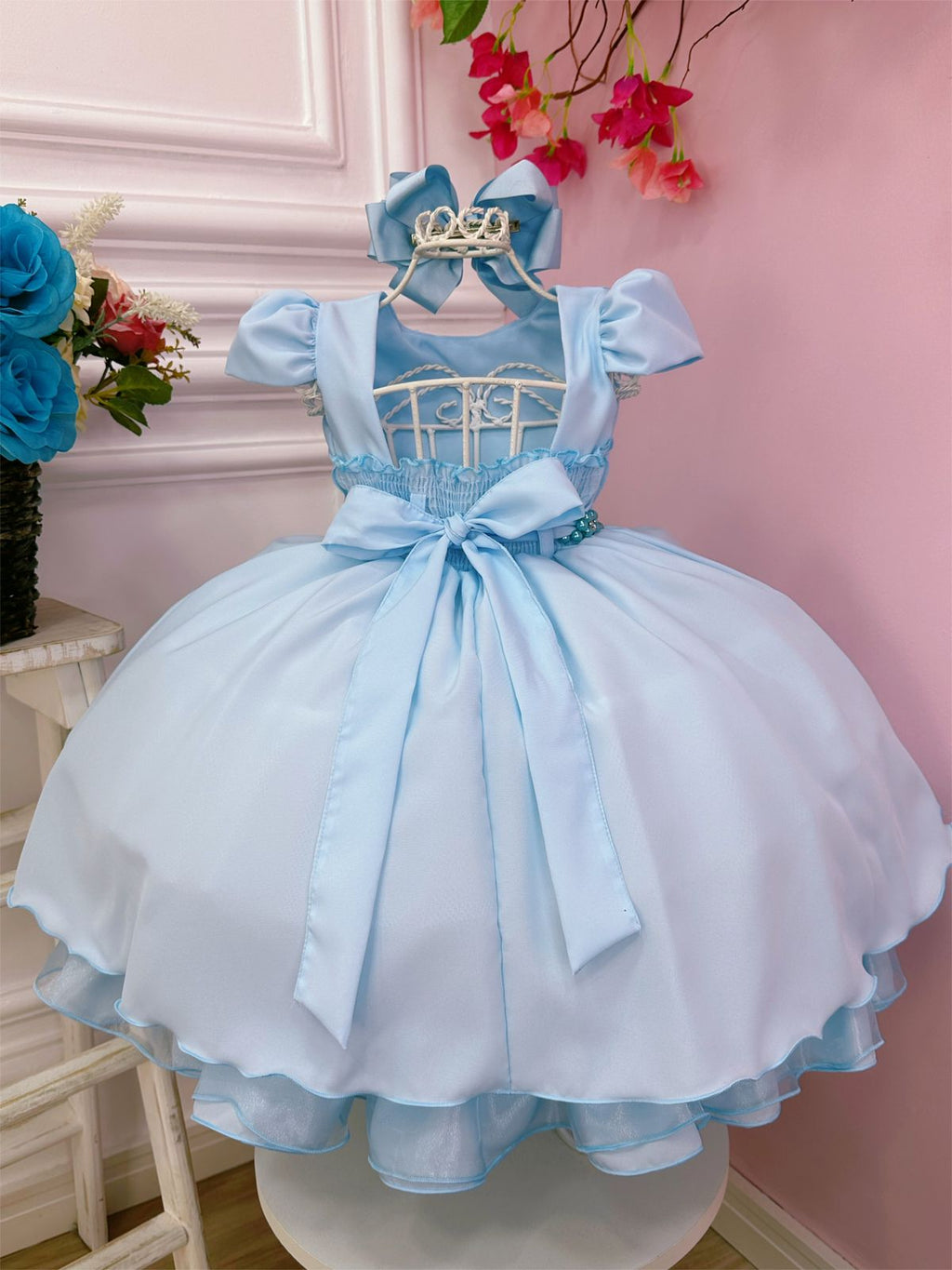Vestido Infantil Azul Bebê com Peito Nervurado e Cinto de Pérolas