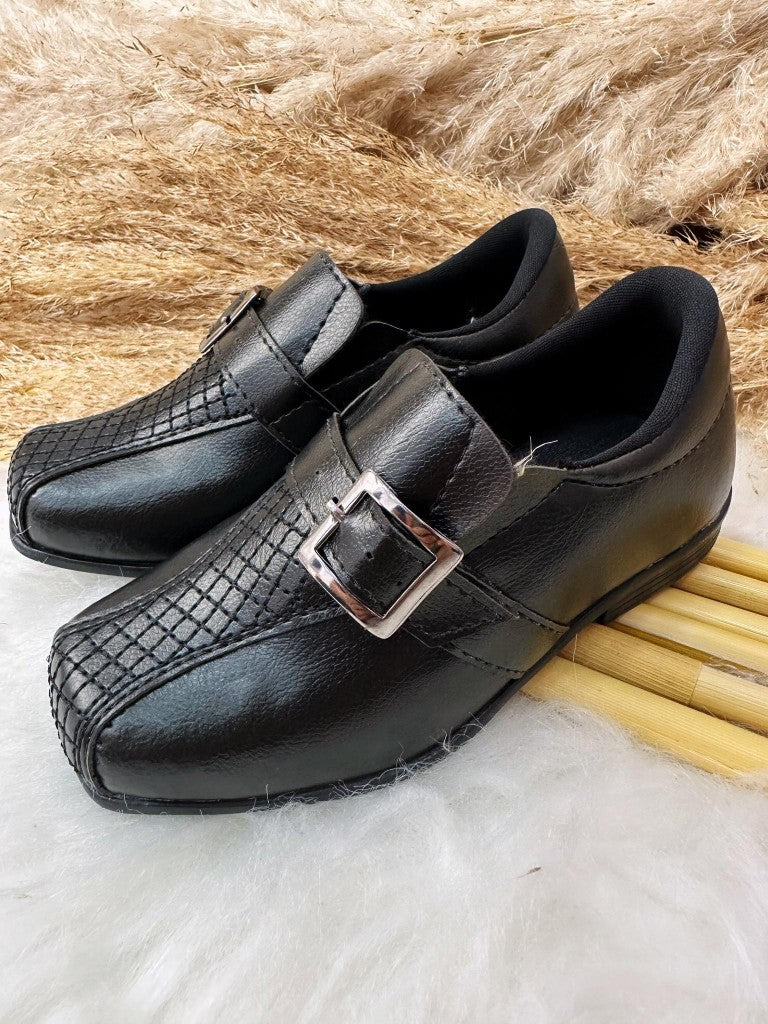 Sapatinho Social Infantil Preto Fosco com Fivela