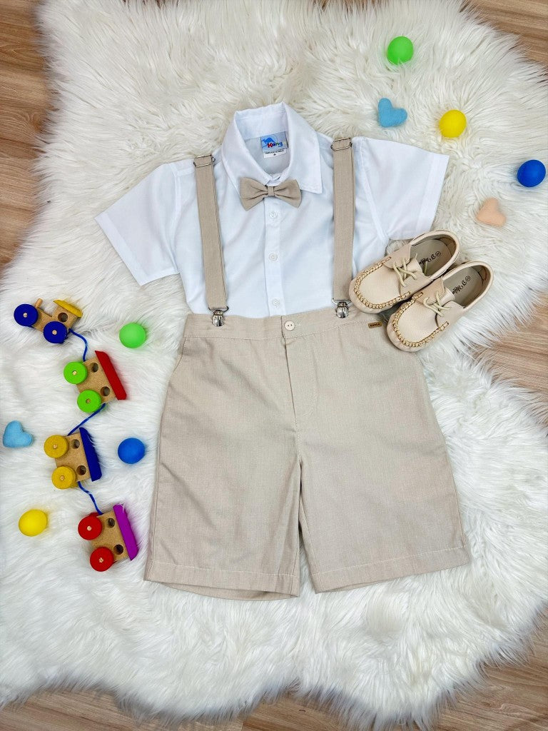 Conjunto Social Bege com Camisa, Gravata, Short e Suspensório