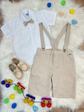 Conjunto Social Bege com Camisa, Gravata, Short e Suspensório