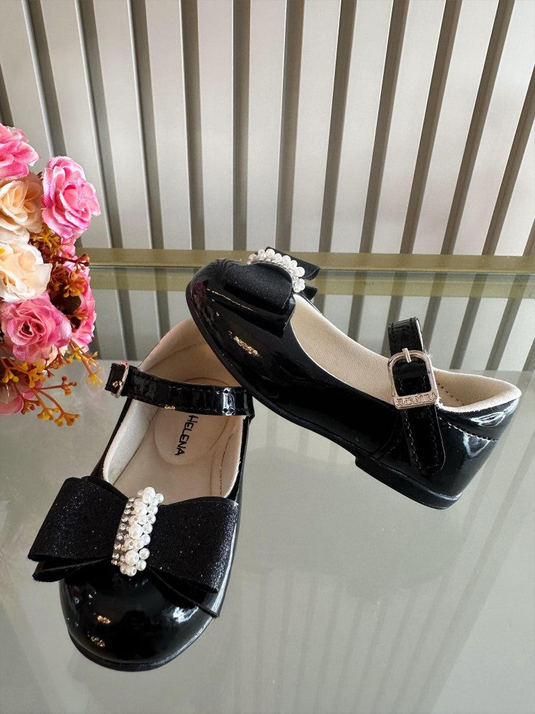 Sapatinho Verniz Preto com Aplique de Lacinho em Strass Glitter