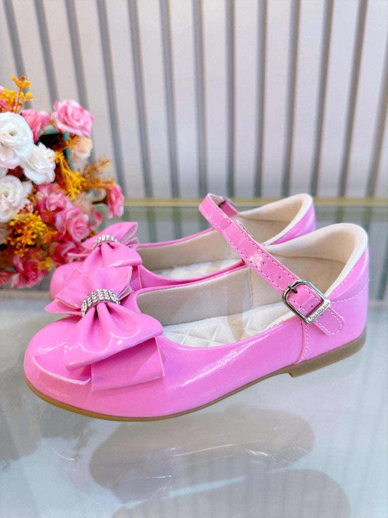 Sapatinho Infantil Verniz Rosa Chiclete com Laço e Strass