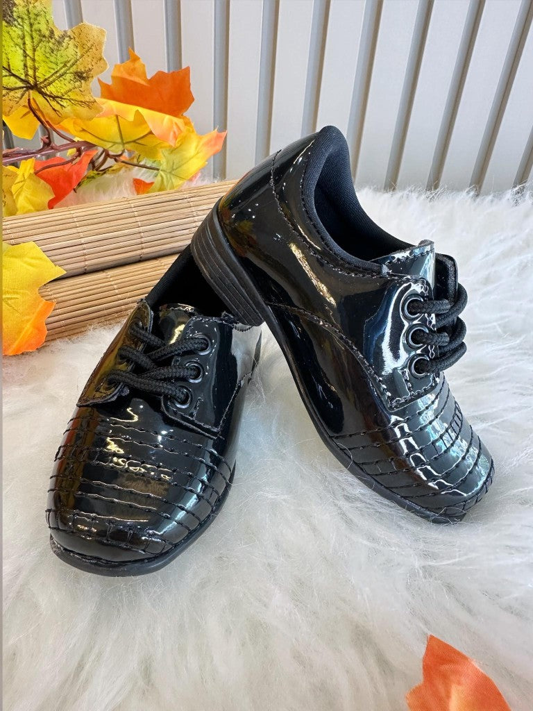 Sapatinho Social Infantil Preto Verniz com Cadarço